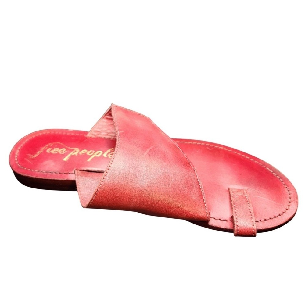 Free People Sandals Shoes‎ Womens Size 7.5 Red Leather Thong Slip On Flat Boho